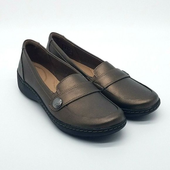 Clarks Collection Slip-On Loafers - Picture 1 of 6